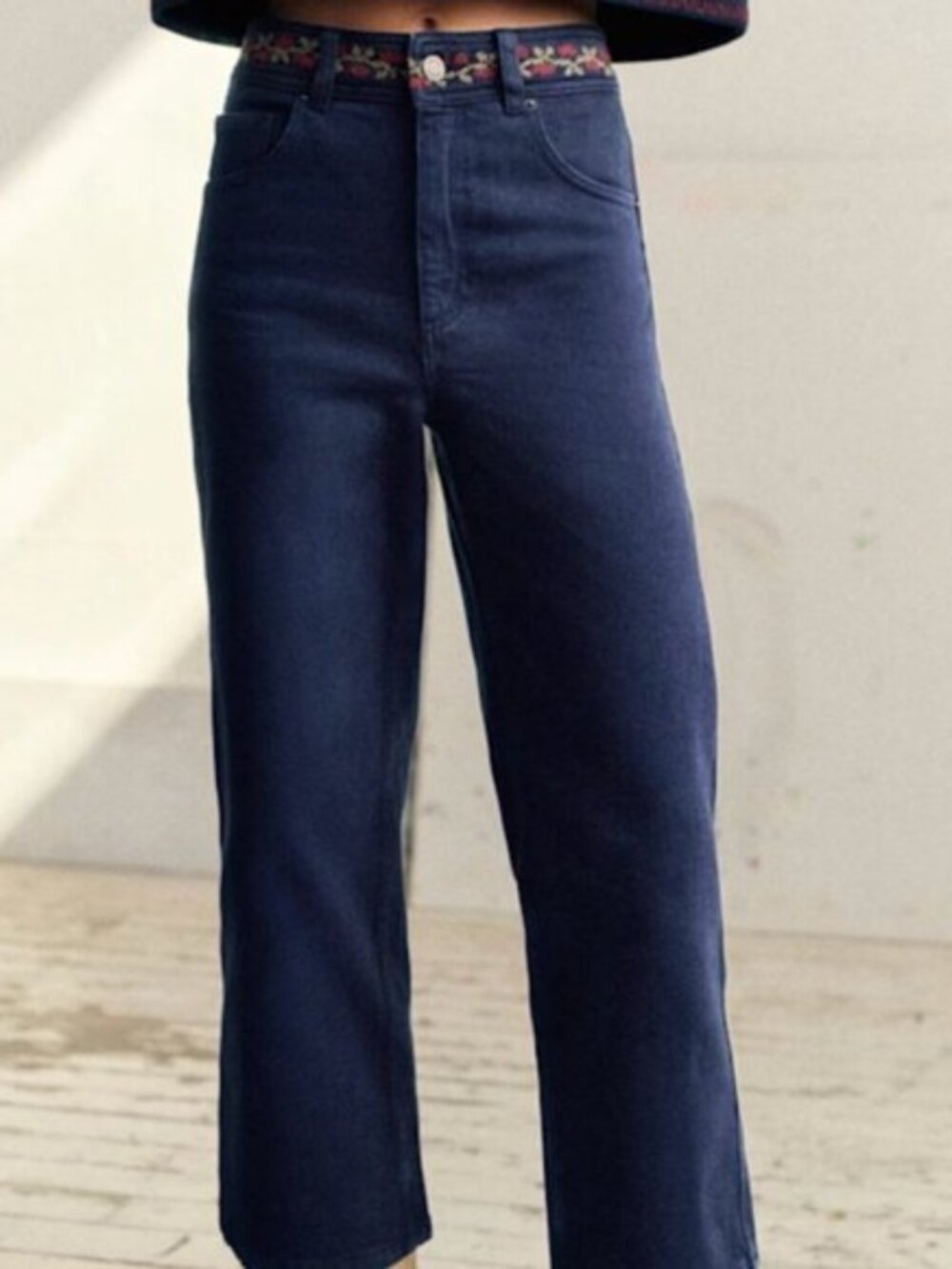 Sezane x Lucia Vergara Marine Blue w/Jazmin Embroidery Jeans size 38/ US6 cotton - Picture 2 of 12